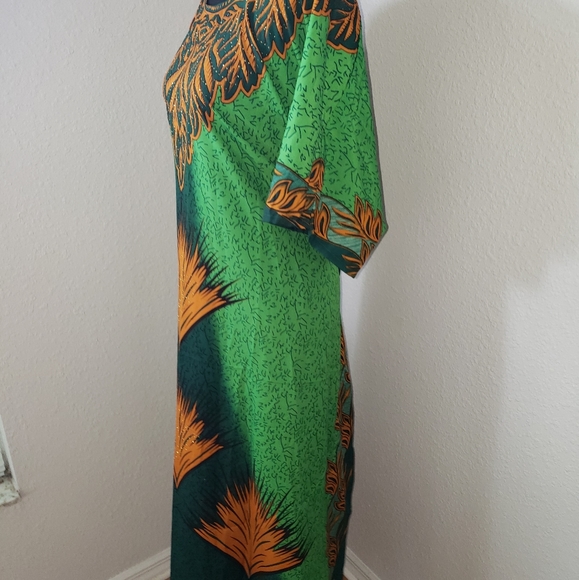 New Green and Gold Kaftan Abaya Cover-up D… - Picture 6 of 14